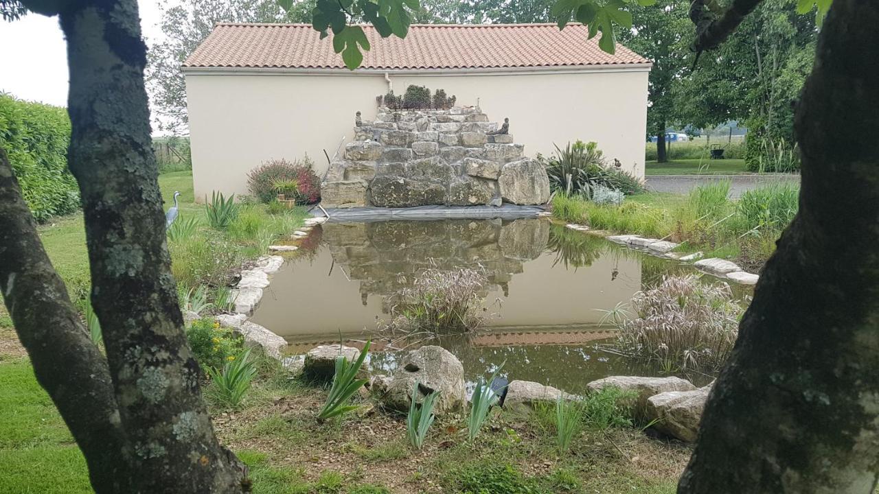 Maison Calme Et Paisible La Faye  Luaran gambar
